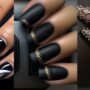 Niche Utama 1 Classy Black Nail Designs