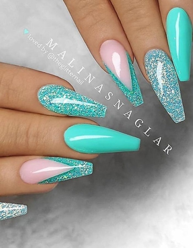 Niche Utama 2  Turquoise & Teal Nails For A Fresh Look