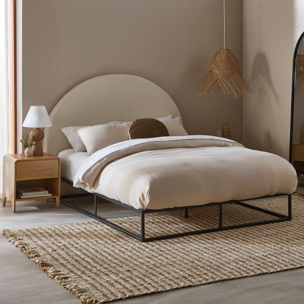 How to Create a Serene Bedroom Using Minimalist Design Concepts