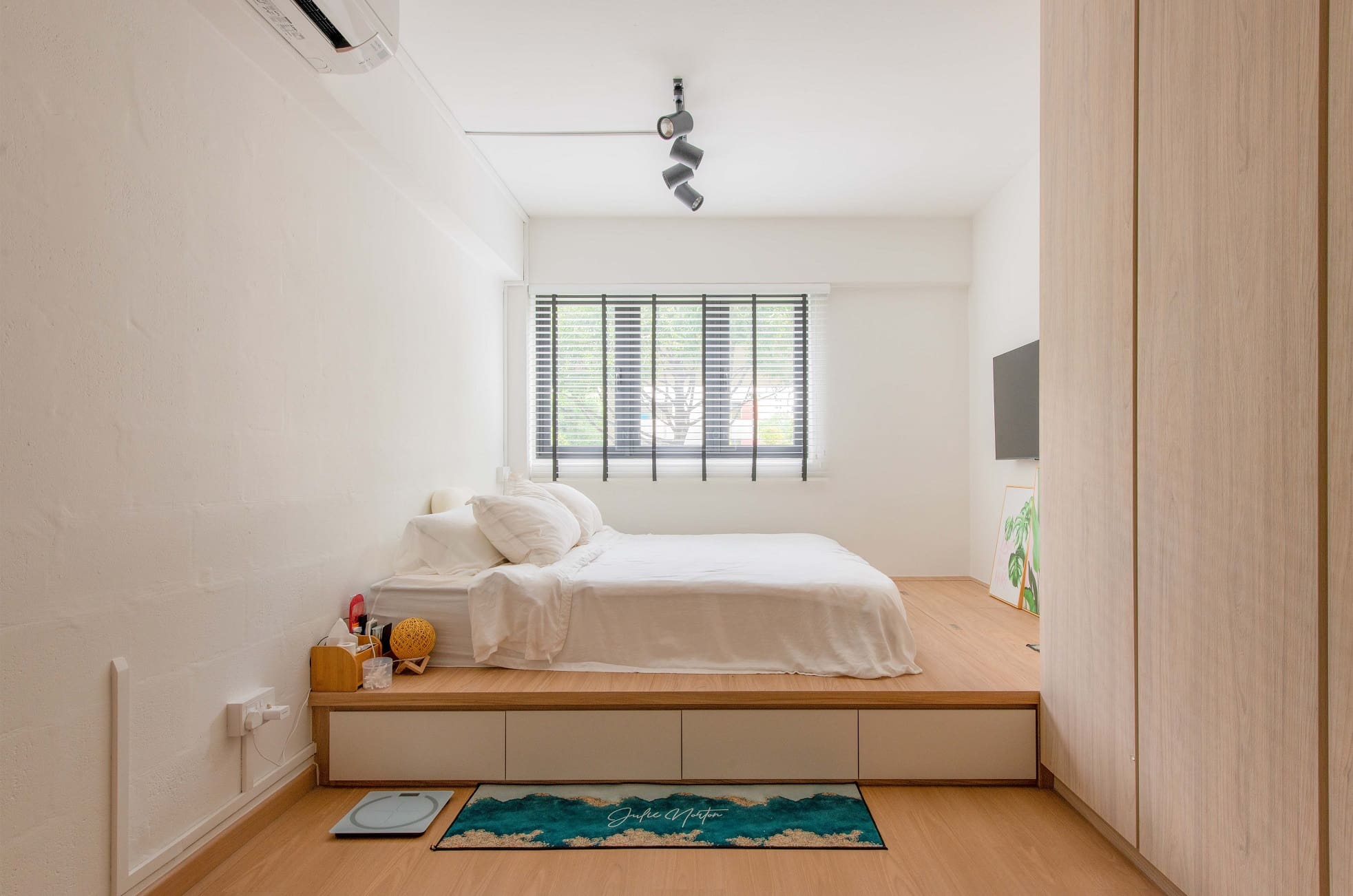 Small Bedroom Ideas