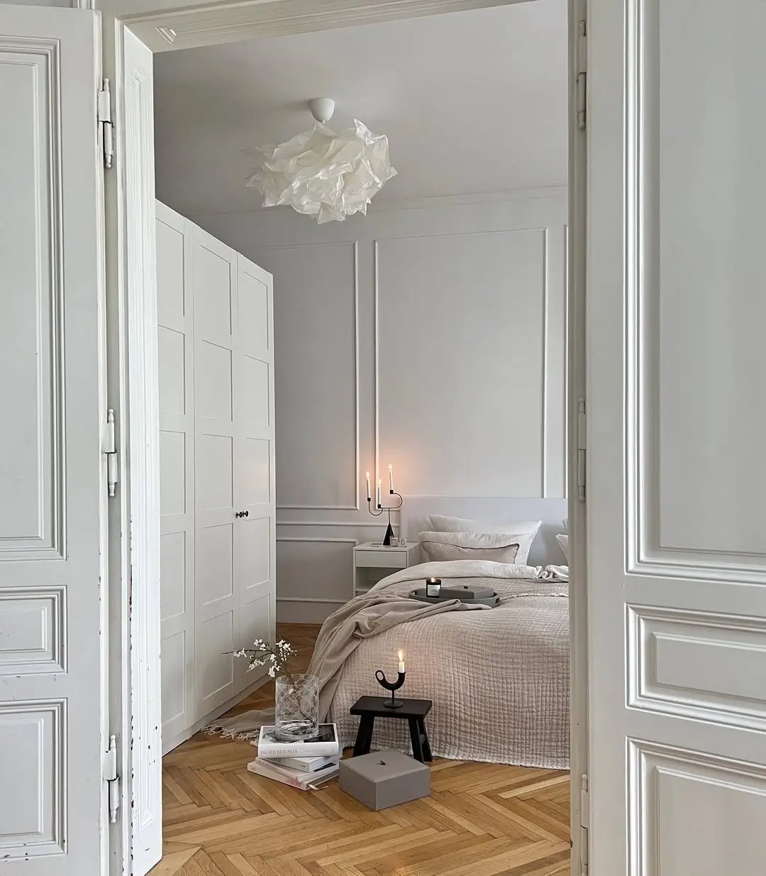 Minimalist Bedroom Ideas for a More Peaceful and Organized Space