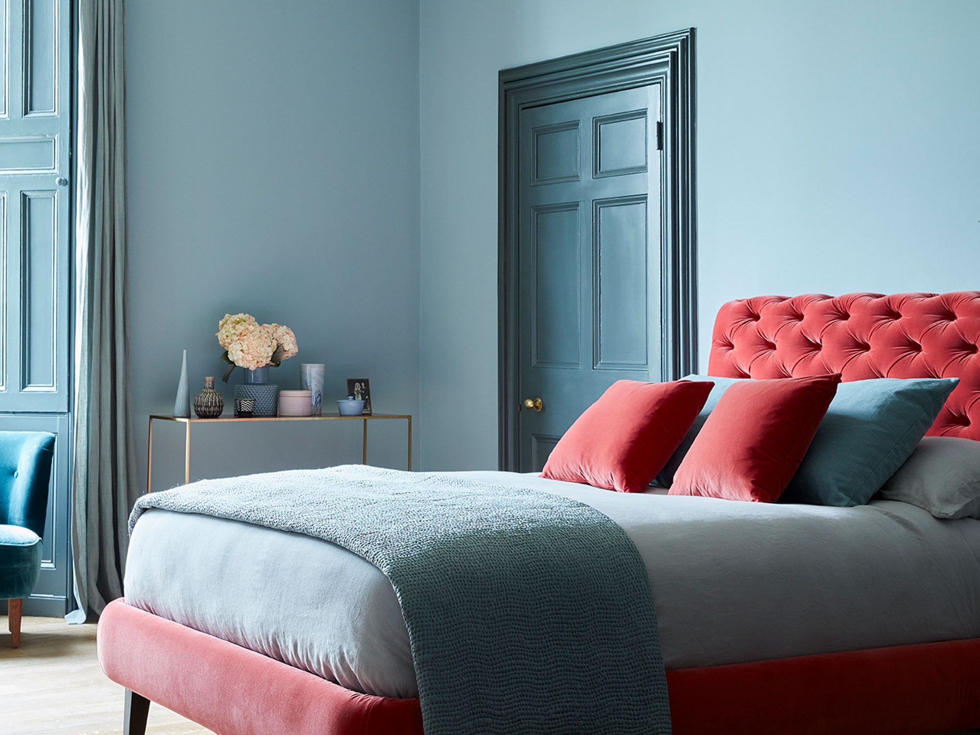 Master Bedroom Minimalist Design: Creating a Calm and Elegant Sanctuary