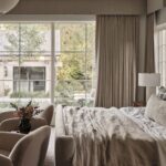 Contemporary Minimalist Bedroom: The Perfect Blend of Modern Simplicity and Comfort