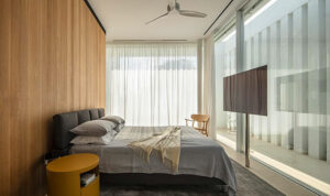 Minimalist Bedroom Design: Creating a Calm and Functional Space