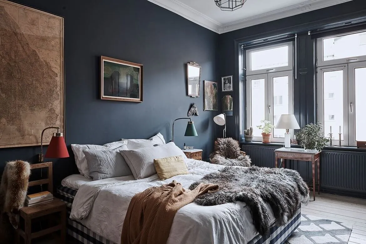 Minimalist Design for a Small Bedroom: Creating Space, Simplicity, and Serenity