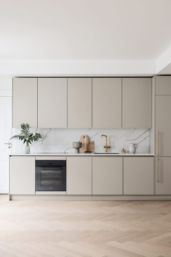 Minimalist Kitchen Design: Simple, Functional, and Timeless