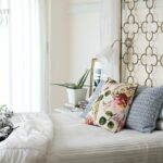 Minimalist Boho Bedroom: Combining Simplicity and Artistic Charm
