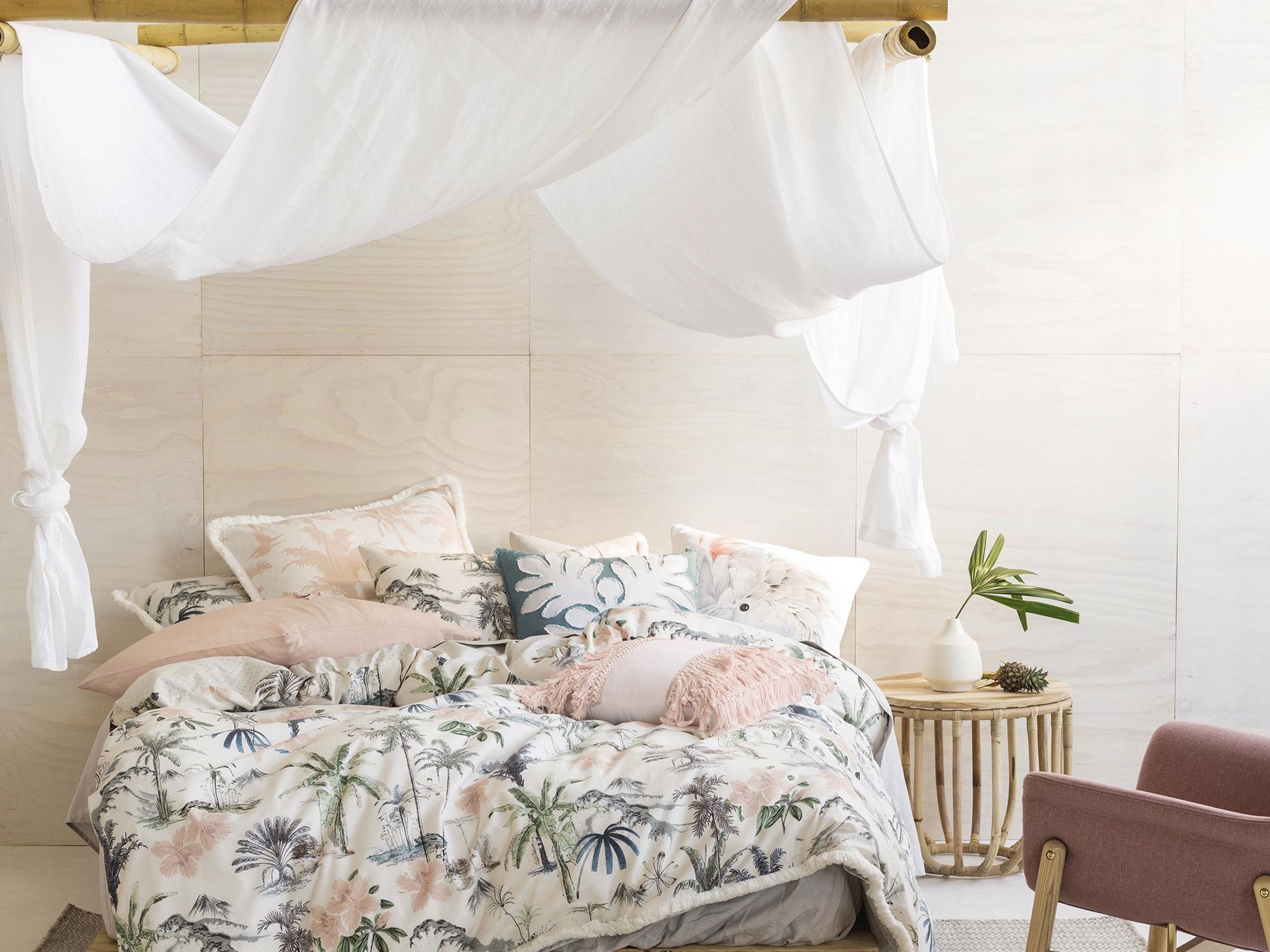 Bedroom Couple Decorating Ideas: Creating a Cozy, Romantic, and Personalized Space
