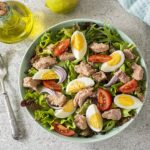 A complete guide to preparing healthy salads that are mouth-watering